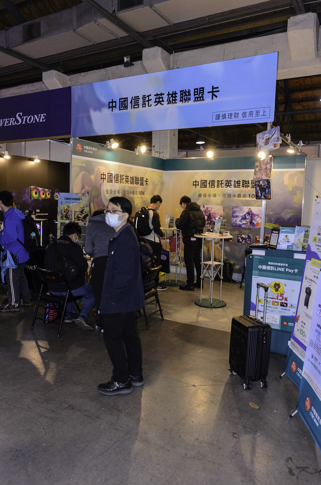 电竞转播的镜头难题:如何在没有球的世界里制造叙事